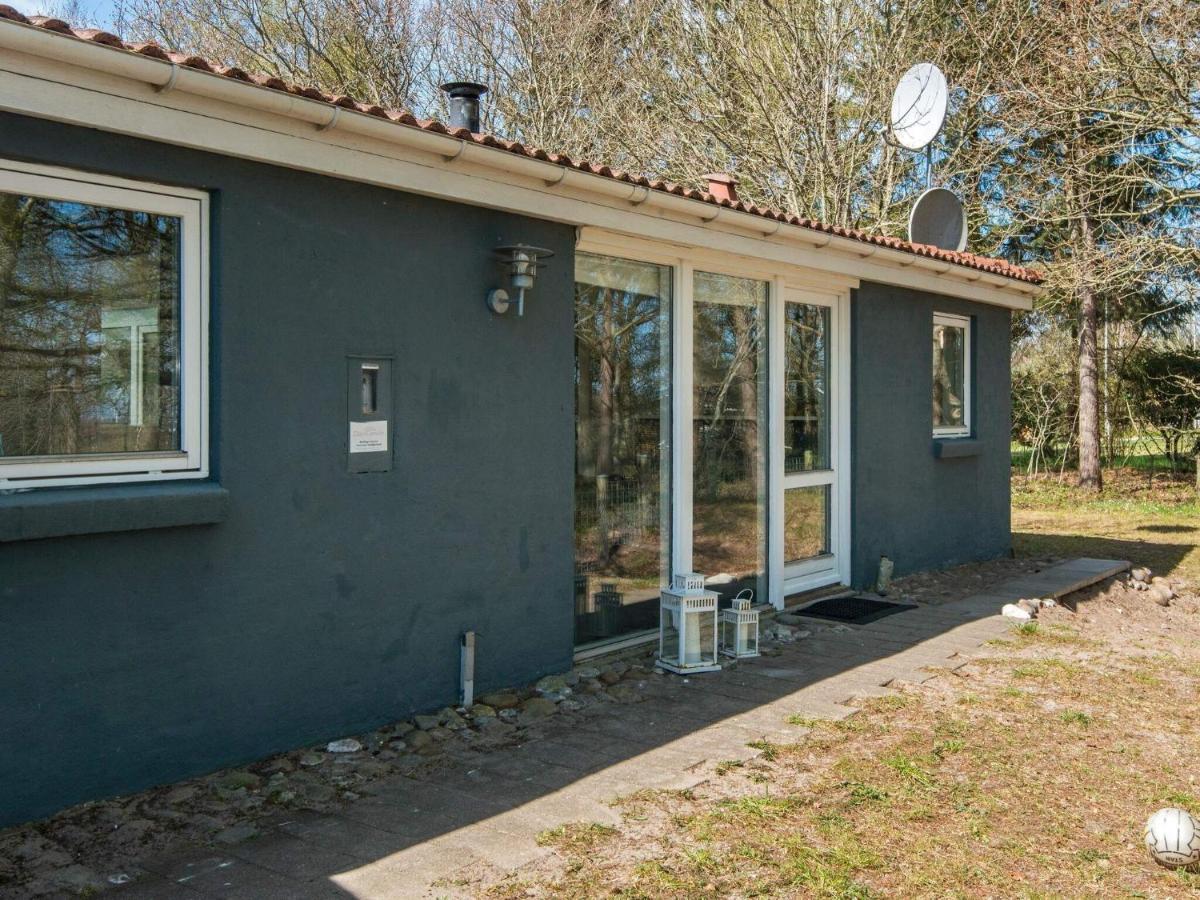 8 Person Holiday Home In Rsted Kare 外观 照片